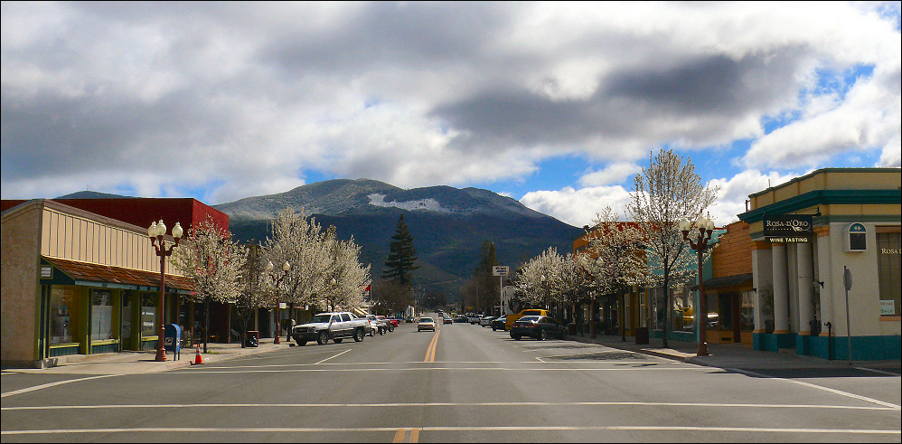 Main Street Kelseyville, California